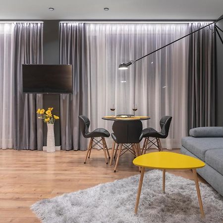 Enjoy Studio Warna Exterior foto